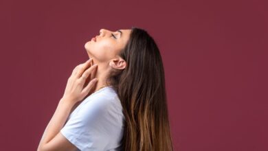 حساسية الوجه​ المفاجئة: تعرفي على أعراضها وأسبابها