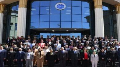 وزير الداخلية يشيد بمهارات العناصر النسائية الشرطية في مجال حفظ السلم والأمن الدوليين